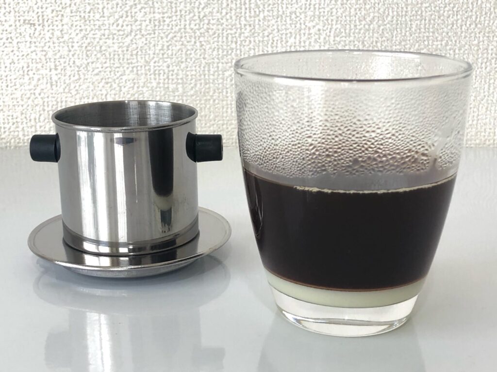 ベトナムコーヒーを淹れた画像