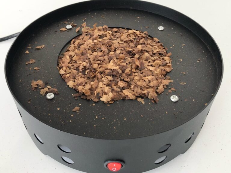 【意外と美味しい!?】コーヒー豆のチャフとは? 実際に飲んでみた感想|コーヒーログ