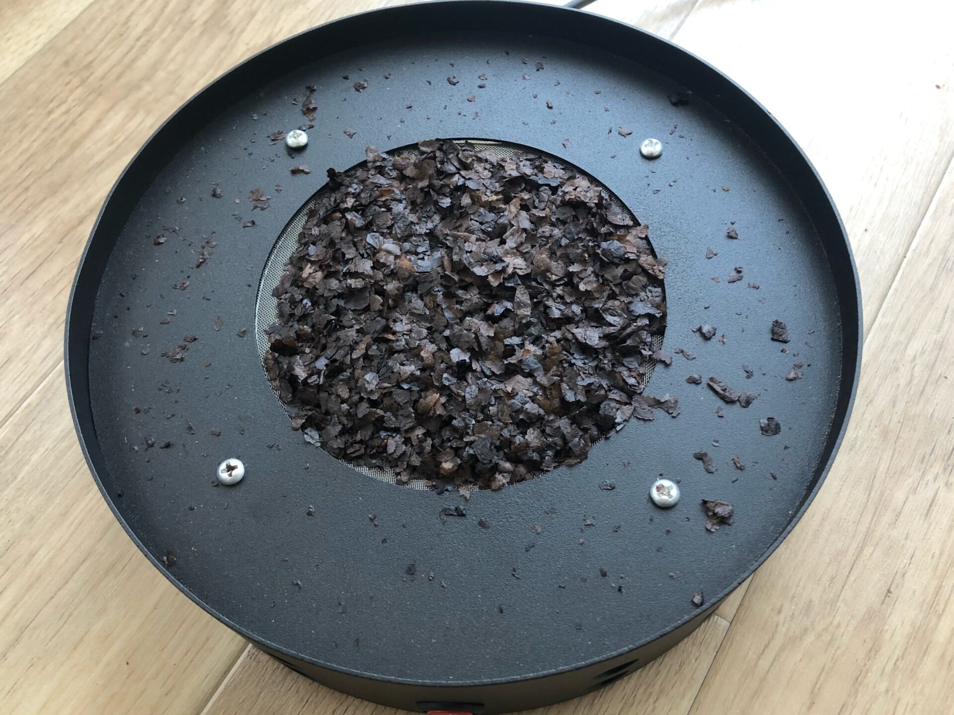 【意外と美味しい!?】コーヒー豆のチャフとは? 実際に飲んでみた感想|コーヒーログ