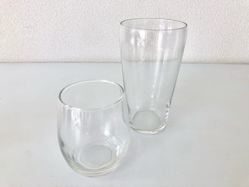 ガラスのカップの画像